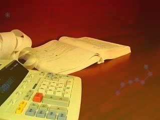 铨兴科技:已推出DDR5内存、2000MB/s移动固态硬盘频率 4800MHz